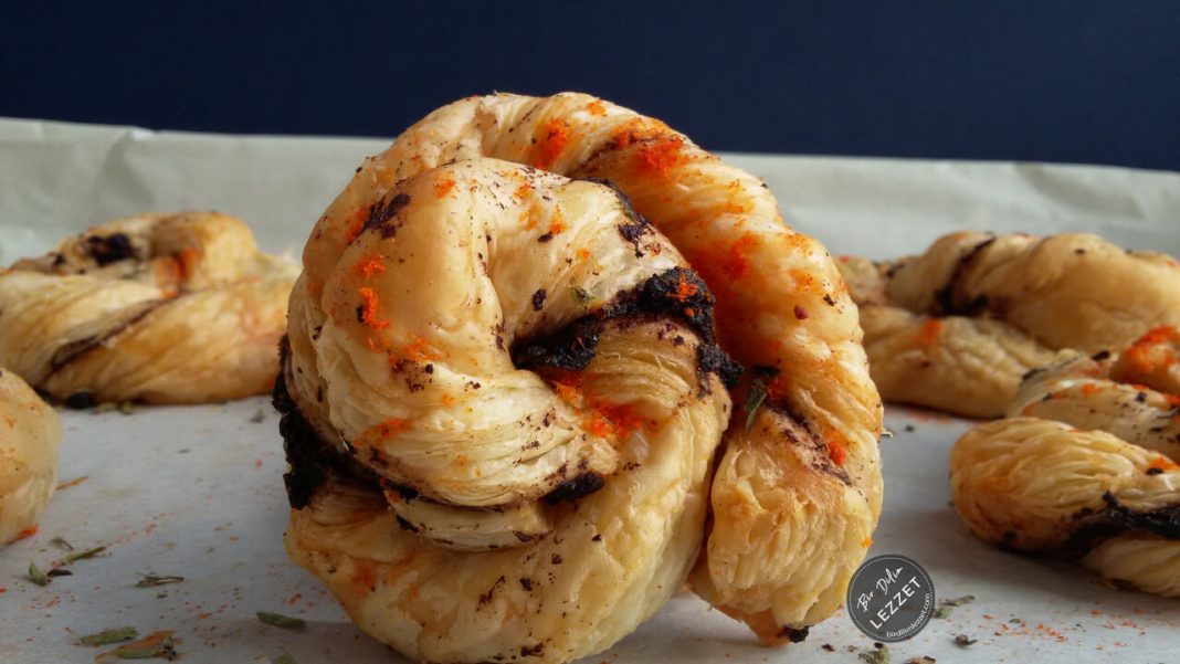 Zeytin Ezmeli Kolay Çörek